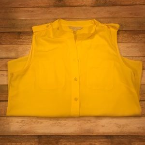 Banana Republic yellow sleeveless button-up blouse